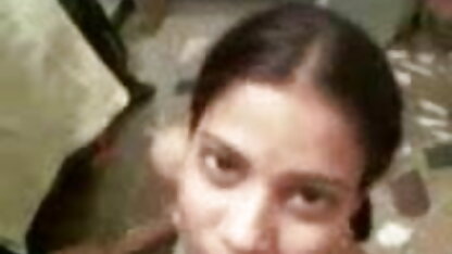 चूसना और चाय के साड़ी वाली सेक्सी मूवी साथ