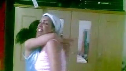 सुनहरे बालों देसी सेक्सी मूवी वीडियो वाली धमाके