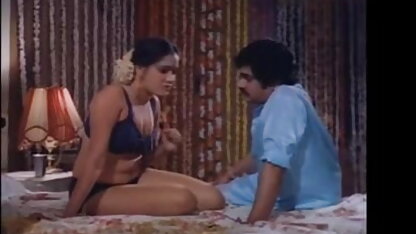 Lolly-छोटे lolly FullHD पिक्चर सेक्सी मूवी 1080p