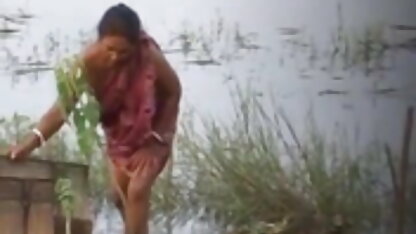 सींग का बना हुआ इंडियन देसी सेक्सी मूवी स्कूल के बाद एक कंडोम के बिना