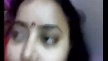 Gagged सनी लियोन सेक्सी मूवी थोड़ा नखरे से लड़ने!