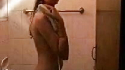 फ्रांसेस्का हिंदी सेक्स हॉट मूवी फेलुची-टेप के साथ बंधे, आंखों पर पट्टी, गड़बड़ और सह के साथ खिलाया (2020)