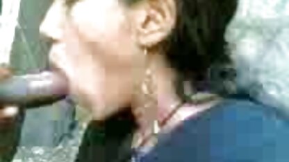 विनम्र के साथ कॉलर हार्ड सेक्सी मूवी कोई कंडोम